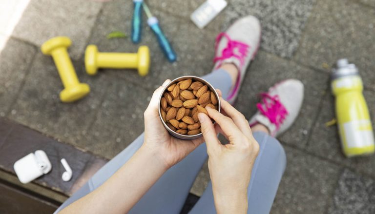 Comer almendras puede ayudar en la recuperación post-ejercicio